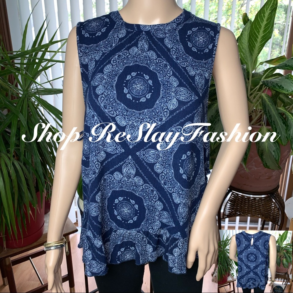 🛍Bella D. Blue/White Paisley Print Sleeveless Top